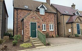Hotdog House Filey Detached Pet Friendly Eco-House